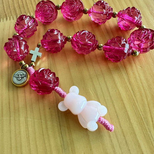 Cuelga puertas niña