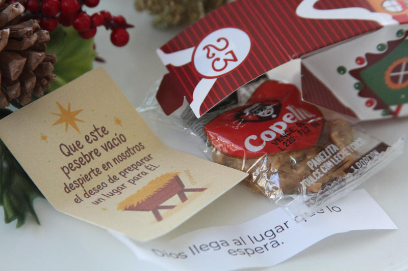 Contempla el nacimiento