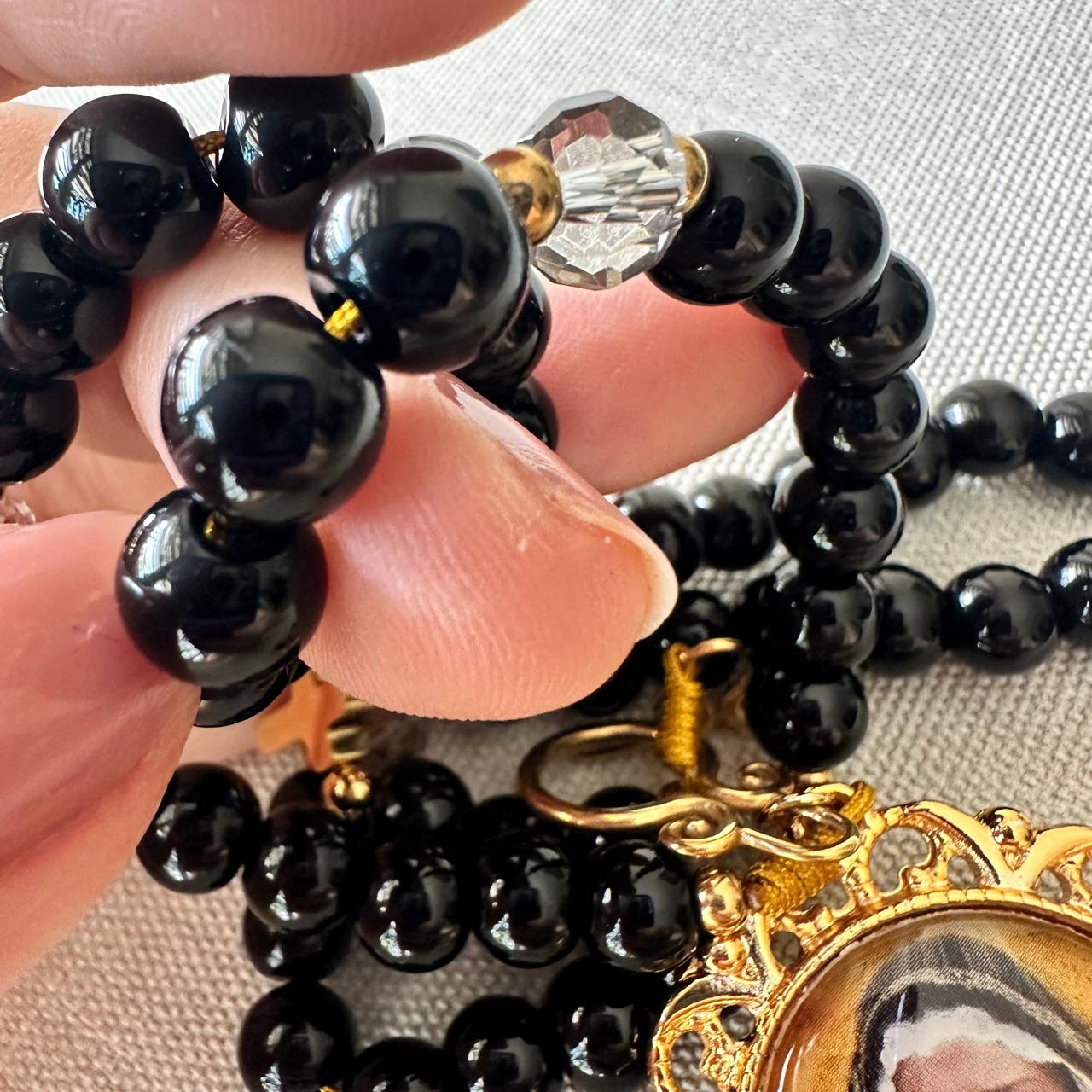 Dolor de madre, nos unimos en oración con la Virgen Dolorosa.